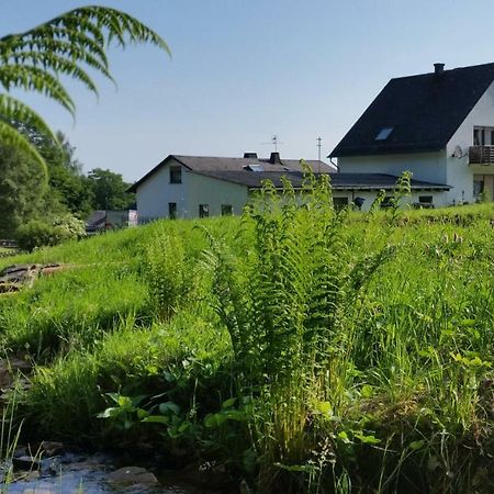 Raeuberhoehle Deuselbach Buitenkant foto