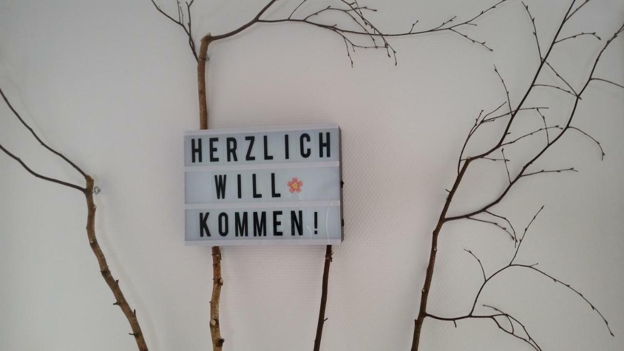 Raeuberhoehle Deuselbach Buitenkant foto